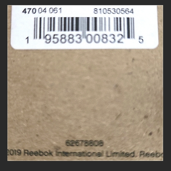 Reebok sweater - Picture 9 of 9